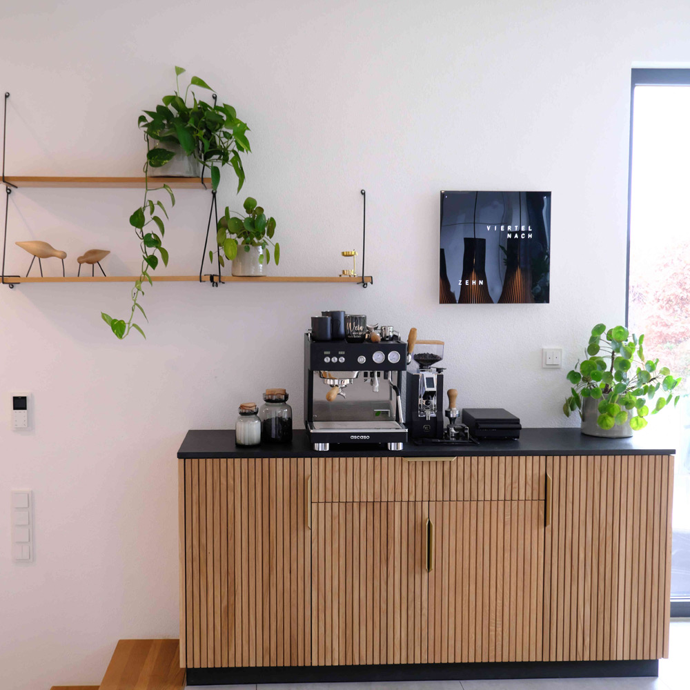 Coffeepoint in Eiche und Naturstein